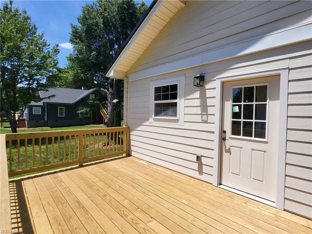 121 W Elm Street, Yadkinville, NC 27055