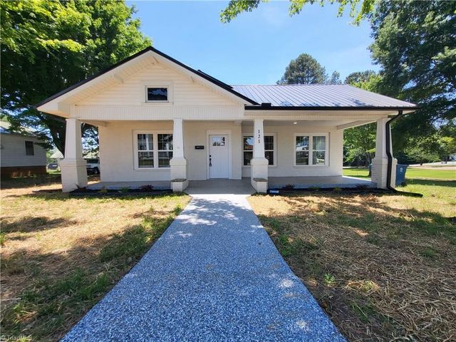121 W Elm Street, Yadkinville, NC 27055
