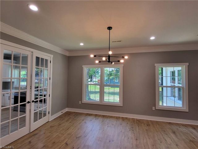 121 W Elm Street, Yadkinville, NC 27055