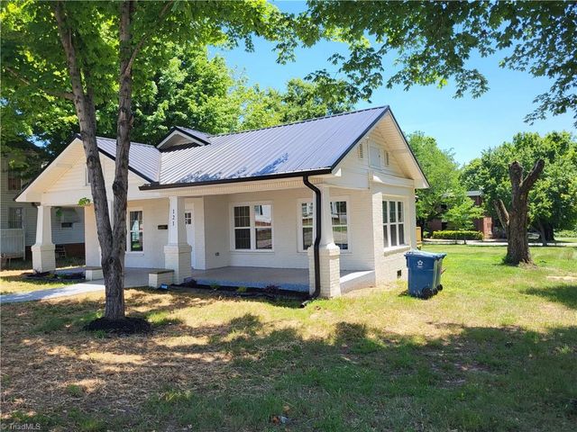 121 W Elm Street, Yadkinville, NC 27055