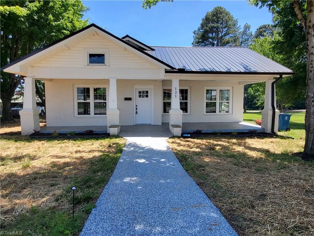 121 W Elm Street, Yadkinville, NC 27055