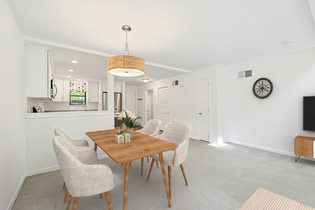 406 Bay Rd 6, Easton, MA 02375