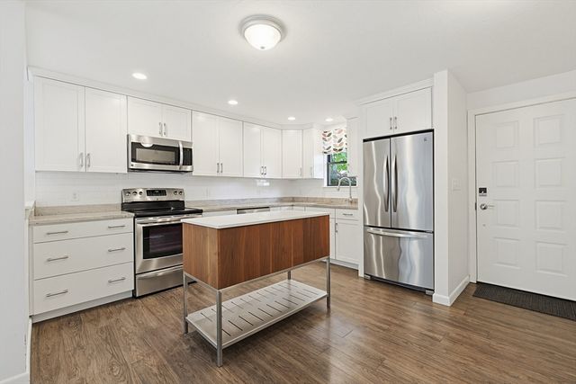 406 Bay Rd 6, Easton, MA 02375