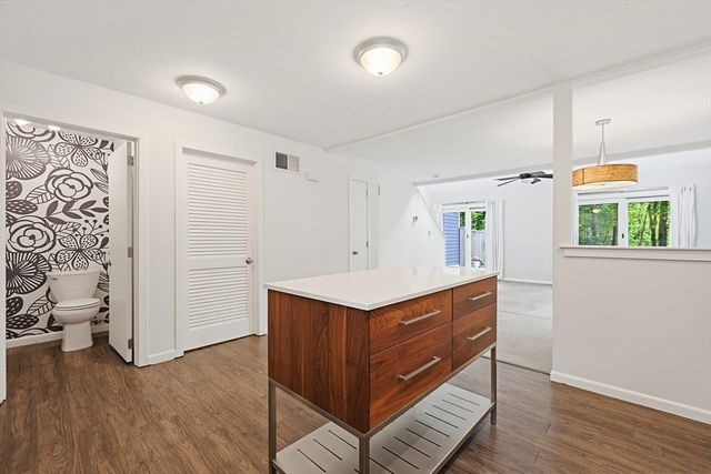 406 Bay Rd 6, Easton, MA 02375