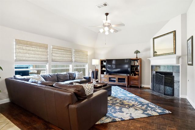 10141 Crawford Farms Drive, Fort Worth, TX 76244