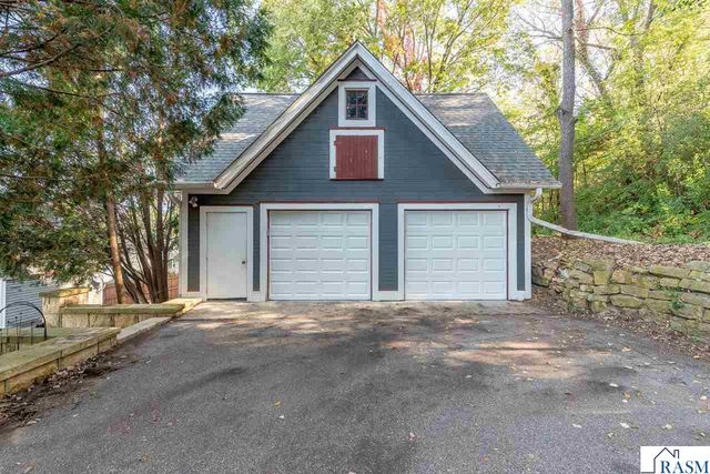 703 N 6th Street, Mankato, MN 56001