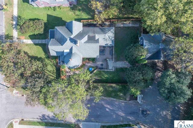 703 N 6th Street, Mankato, MN 56001