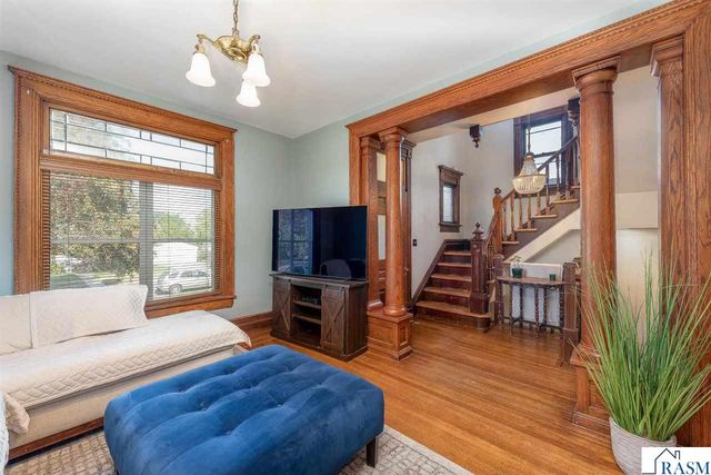703 N 6th Street, Mankato, MN 56001