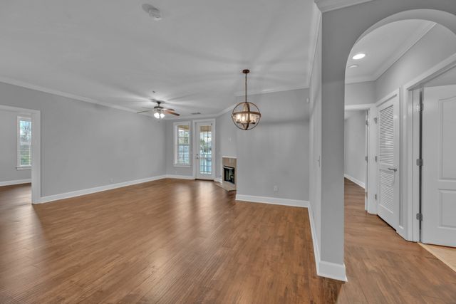 305 Seven Springs Way Apt 302, Brentwood, TN 37027