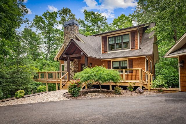 2634 Mountain Tops Road, Blue Ridge, GA 30513