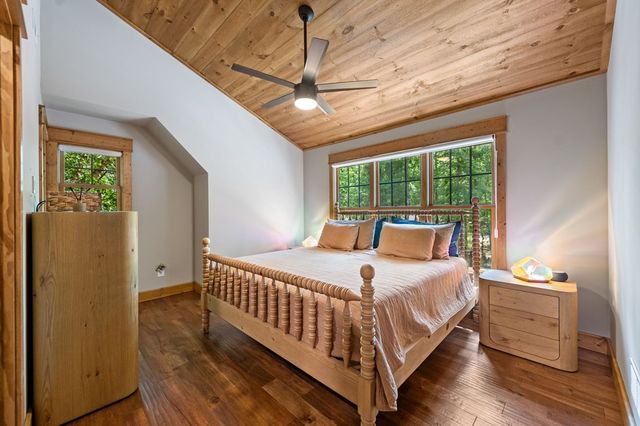 2634 Mountain Tops Road, Blue Ridge, GA 30513