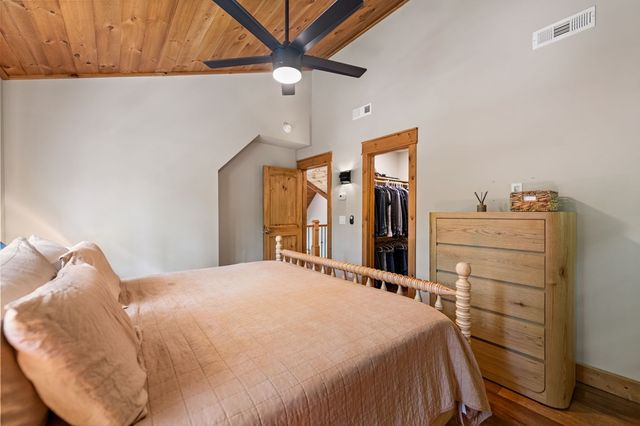 2634 Mountain Tops Road, Blue Ridge, GA 30513
