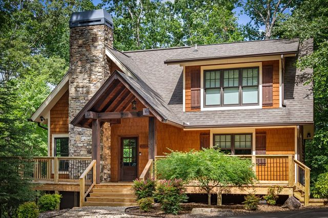 2634 Mountain Tops Road, Blue Ridge, GA 30513