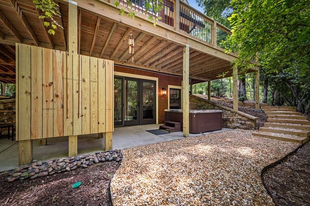 2634 Mountain Tops Road, Blue Ridge, GA 30513