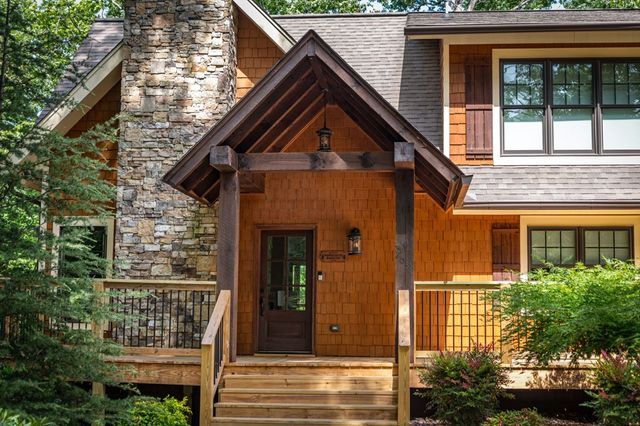 2634 Mountain Tops Road, Blue Ridge, GA 30513