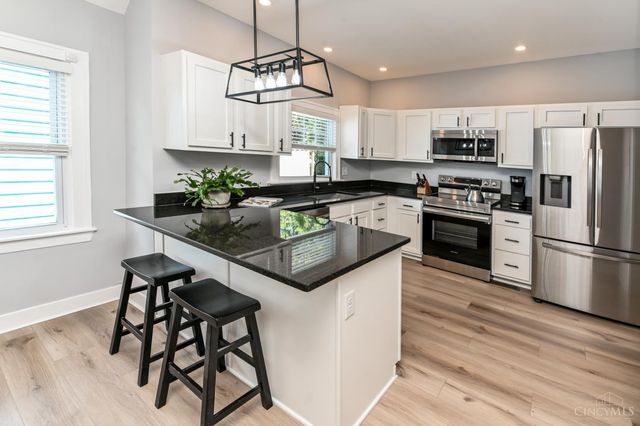 3956 Glencross Avenue, Cincinnati, OH 45217