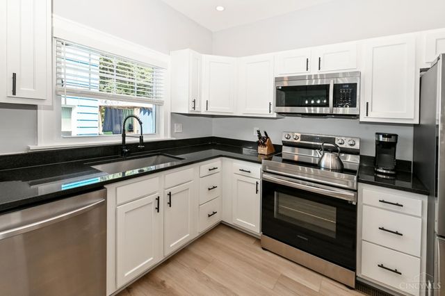 3956 Glencross Avenue, Cincinnati, OH 45217