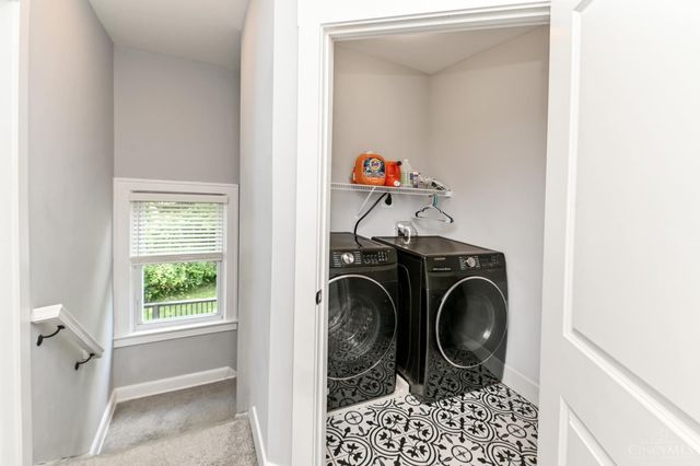 3956 Glencross Avenue, Cincinnati, OH 45217
