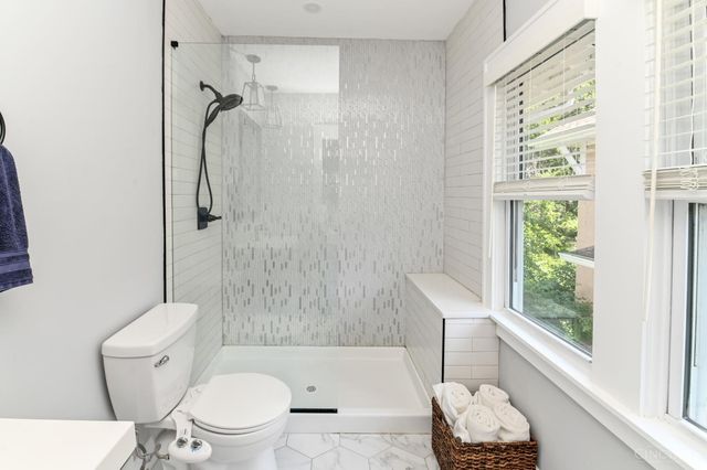 3956 Glencross Avenue, Cincinnati, OH 45217