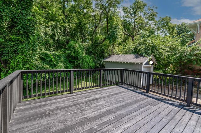 3956 Glencross Avenue, Cincinnati, OH 45217