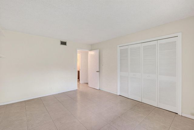 1057 E Circle Terrace, Delray Beach, FL 33445