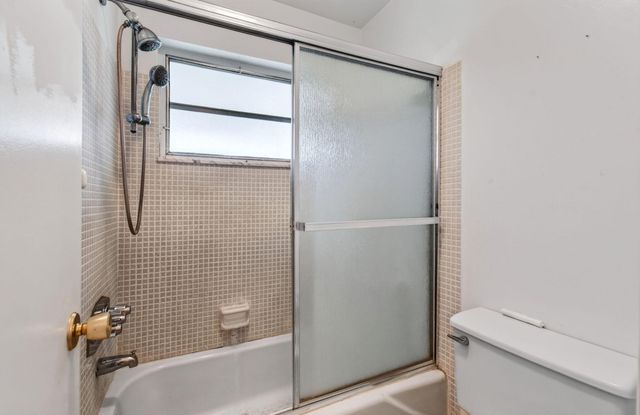 1057 E Circle Terrace, Delray Beach, FL 33445