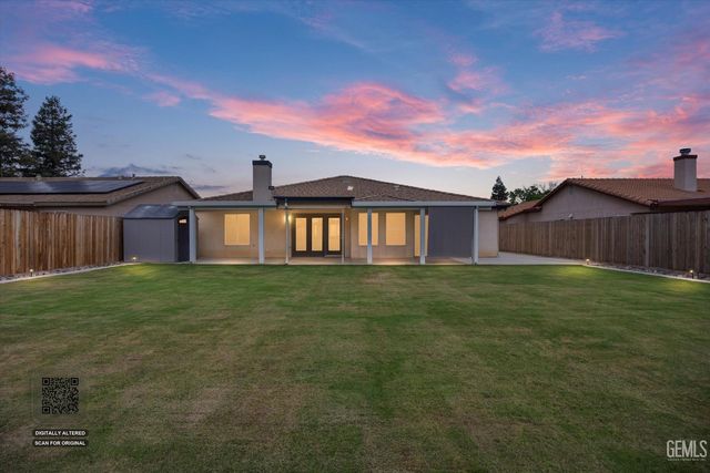 5303 Via Fontenelle Drive, Bakersfield, CA 93308