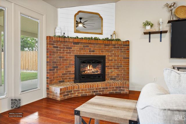 5303 Via Fontenelle Drive, Bakersfield, CA 93308