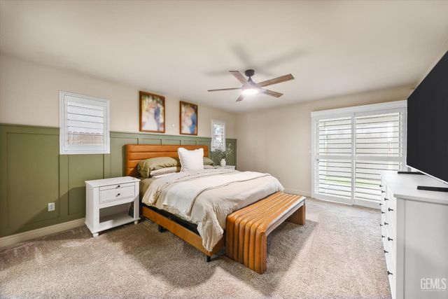 5303 Via Fontenelle Drive, Bakersfield, CA 93308