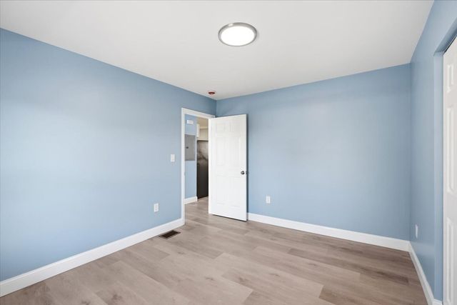 26 Bay Street 1, Hull, MA 02045