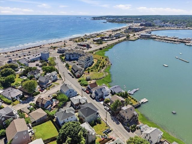 26 Bay Street 1, Hull, MA 02045