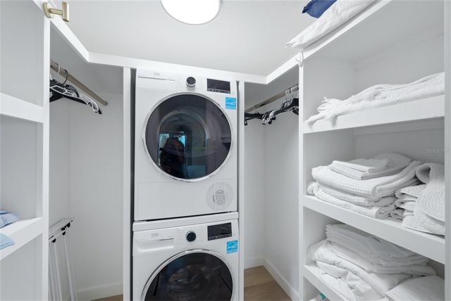 2100 BENJAMIN FRANKLIN DRIVE 205, Sarasota, FL 34236