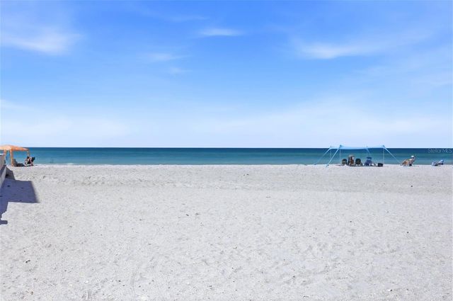 2100 BENJAMIN FRANKLIN DRIVE 205, Sarasota, FL 34236