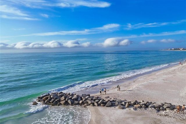 2100 BENJAMIN FRANKLIN DRIVE 205, Sarasota, FL 34236