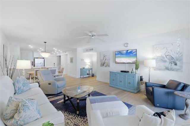 2100 BENJAMIN FRANKLIN DRIVE 205, Sarasota, FL 34236