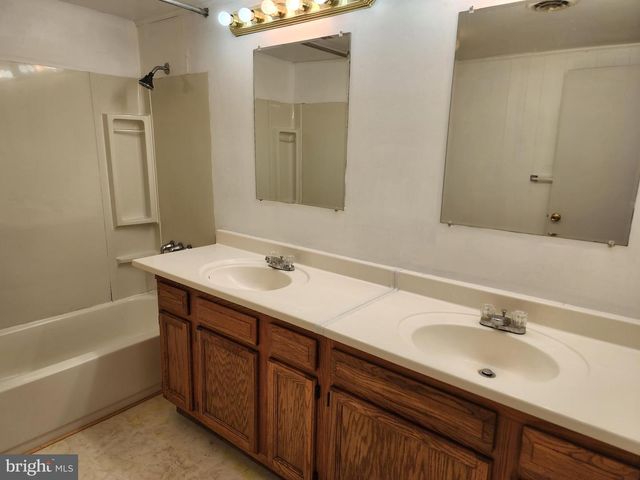 814 GARFIELD AVE, Colonial Beach, VA 22443