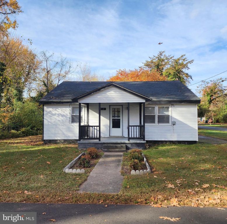 814 GARFIELD AVE, Colonial Beach, VA 22443