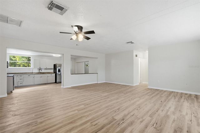 6448 41ST AVENUE N, St Petersburg, FL 33709