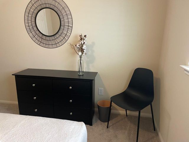 31 W Spindle Tree Circle W, The Woodlands, TX 77382