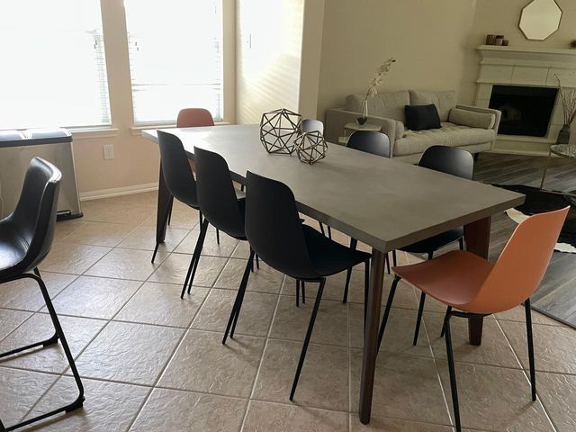 31 W Spindle Tree Circle W, The Woodlands, TX 77382