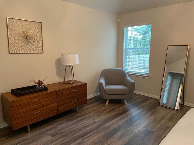 31 W Spindle Tree Circle W, The Woodlands, TX 77382