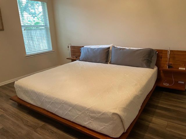 31 W Spindle Tree Circle W, The Woodlands, TX 77382