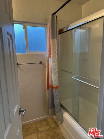 5344 Don Pio Drive, Woodland Hills, CA 91364