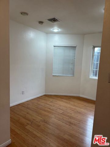 5344 Don Pio Drive, Woodland Hills, CA 91364