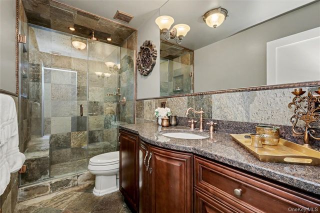 12 Keyrel Lane, Mahopac, NY 10541
