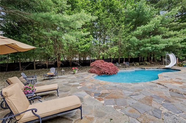 12 Keyrel Lane, Mahopac, NY 10541
