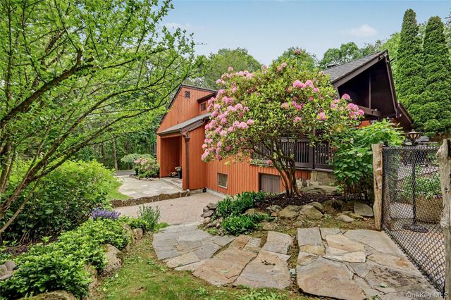 12 Keyrel Lane, Mahopac, NY 10541
