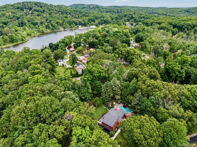 12 Keyrel Lane, Mahopac, NY 10541