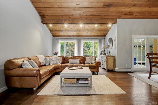 12 Keyrel Lane, Mahopac, NY 10541