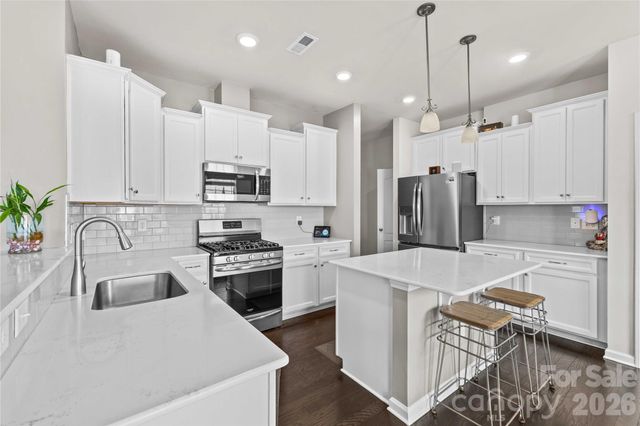 16016 Harbor Hill Drive, Charlotte, NC 28273